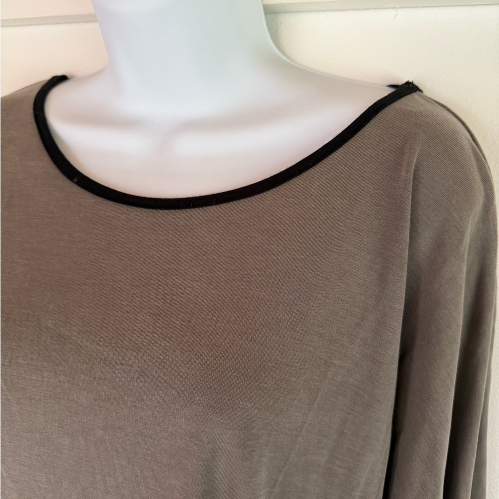 Papermoon Green Tunic with 3/4 Sleeves and Relaxed Fit, Women’s - Picture 2 of 4